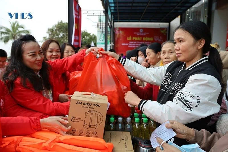 Hạnh phúc cho mọi người