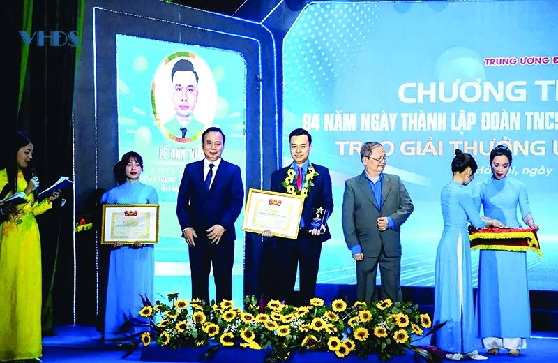 Mệnh lệnh từ... trái tim (Bài 2): Dưới 