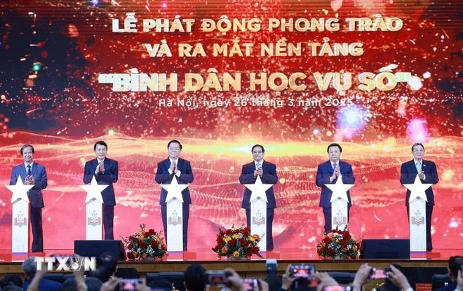“Bình dân học vụ số” phải đi từng ngõ, đến từng nhà, hướng dẫn từng người