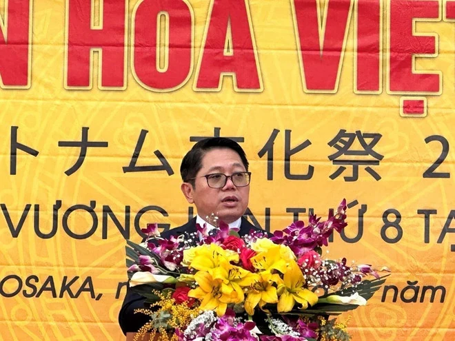 Lễ hội Văn hóa tại Osaka: Tái hiện lễ Giỗ Tổ và xếp hình bản đồ Việt Nam