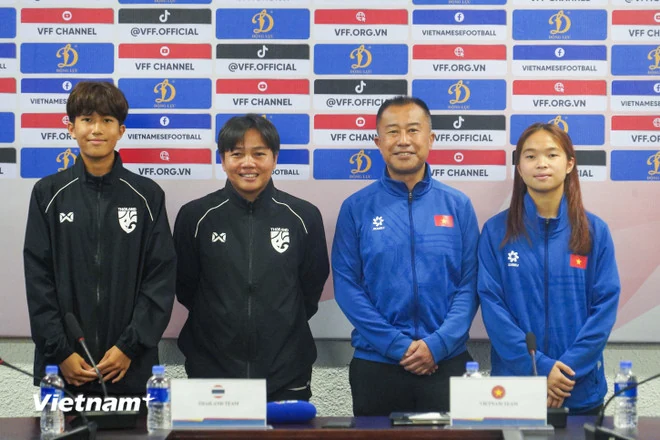 HLV Okiyama Masahiko quyết tâm giành chiến thắng đầu tiên cùng U17 Nữ Việt Nam