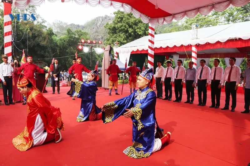 Về Yên Thọ xem Lễ hội Đền Đồng Cổ