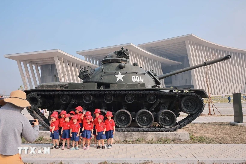 Bảo tàng Lịch sử Quân sự Việt Nam sẽ bắt đầu thu vé tham quan