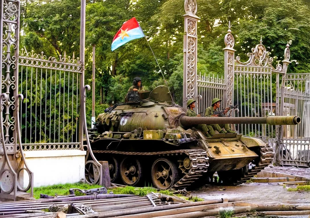 50 năm và ẩn số trong bức ảnh xe tăng tiến vào Dinh Độc Lập