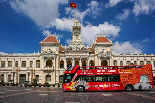 “Kỳ nghỉ vàng” Lễ Chiến thắng: Vì sao có cú “lội ngược dòng” của thị trường nội địa?