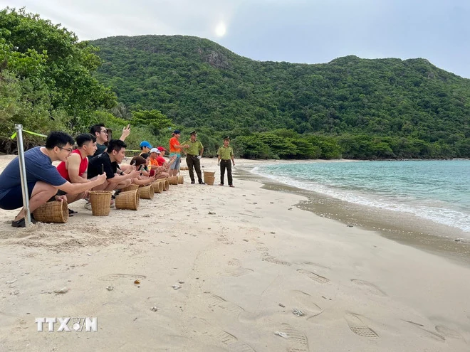 Côn Đảo từ địa ngục trần gian đến 'thiên đường du lịch'