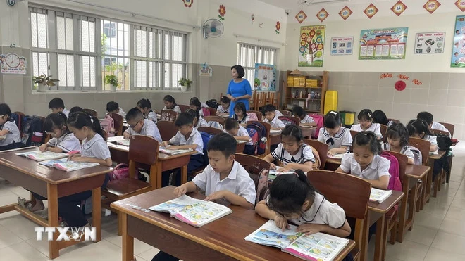 Côn Đảo từ địa ngục trần gian đến 'thiên đường du lịch'