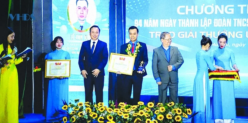 Đất nước trọn niềm vui (Bài 3): Viết tiếp trang sử hào hùng...