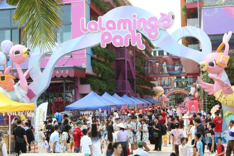 Biển Hải Tiến đón 91.200 lượt khách trong dịp lễ 30/4 - 1/5