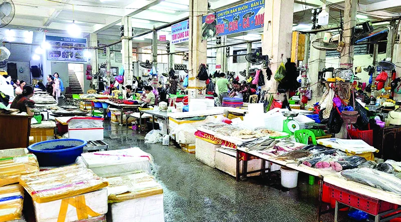 Giữ vững bình ổn thị trường hàng hóa