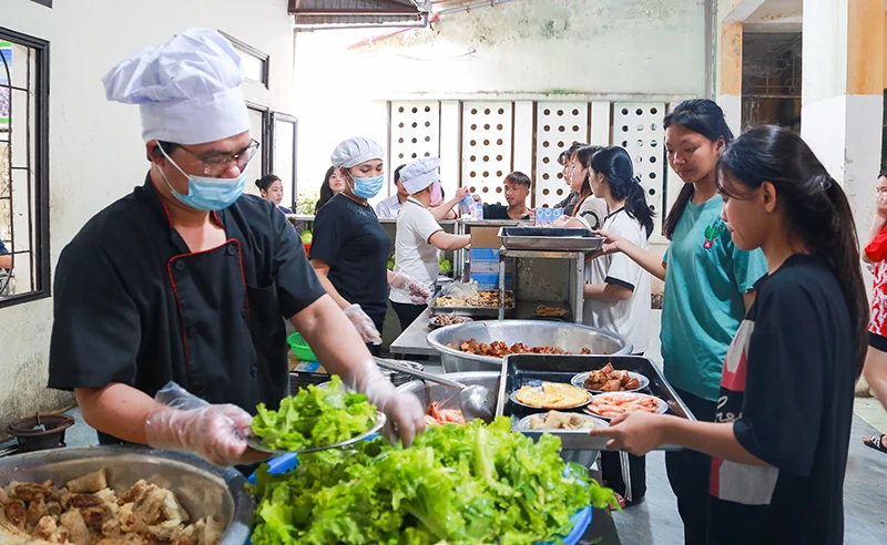 Đảm bảo dinh dưỡng cho vận động viên thành tích cao