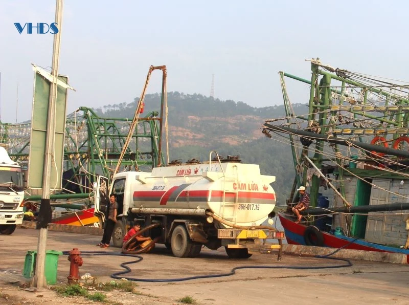 Những người “giữ nhịp” nơi cửa cảng