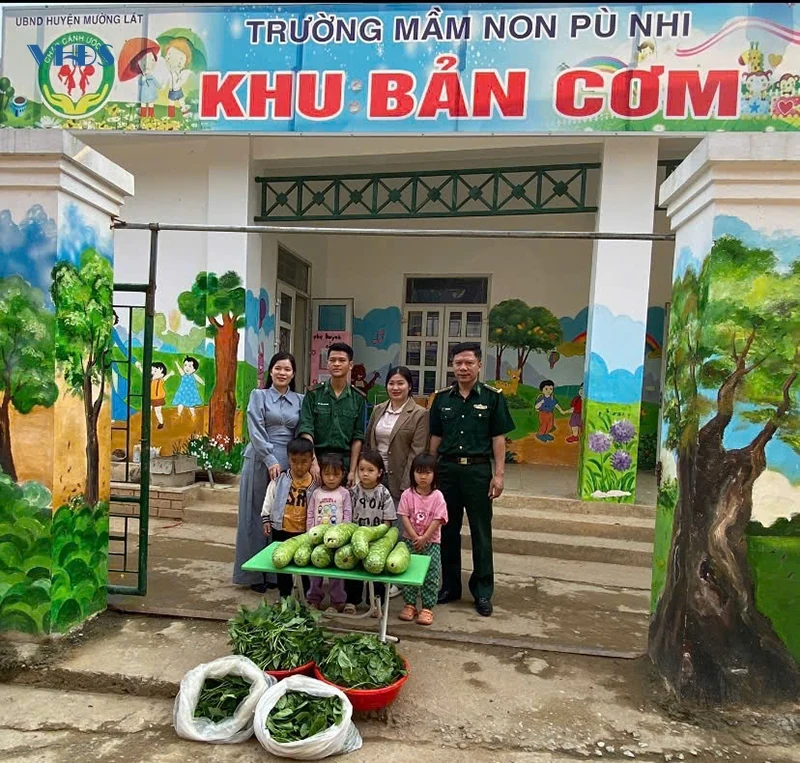 Ấm no sẽ trở lại bản Cơm