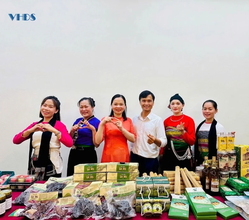 Hơn 50 sản phẩm được trưng bày tại Hội nghị tuyên dương điển hình tiên tiến trong hệ thống Liên minh HTX