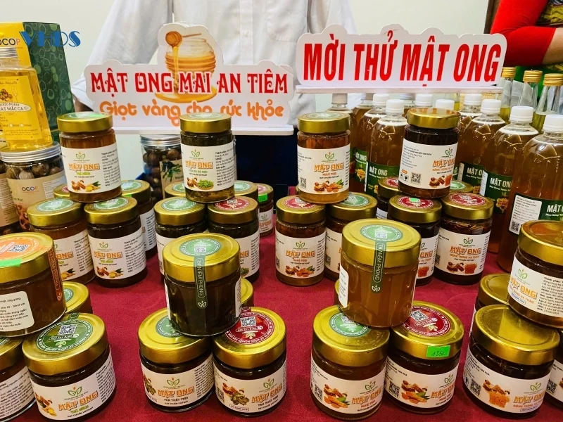 Hơn 50 sản phẩm được trưng bày tại Hội nghị tuyên dương điển hình tiên tiến trong hệ thống Liên minh HTX