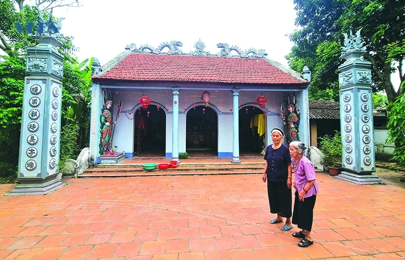 Làng Quảng Ích có phố Đầm