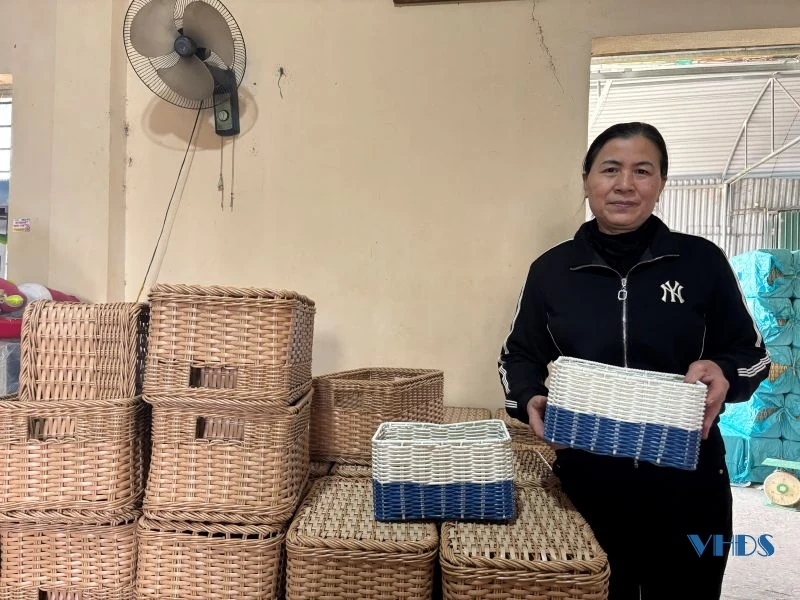 Người phụ nữ “đảm việc nước, giỏi việc nhà”