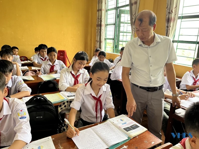Học và làm theo Bác ở Trường THCS Hà Vinh