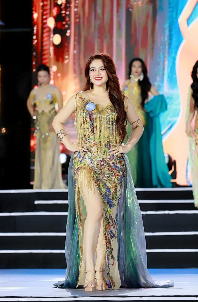 Nữ MC Đắk Lắk và hành trình từ nương rẫy càphê đại ngàn đến vương miện Á hậu