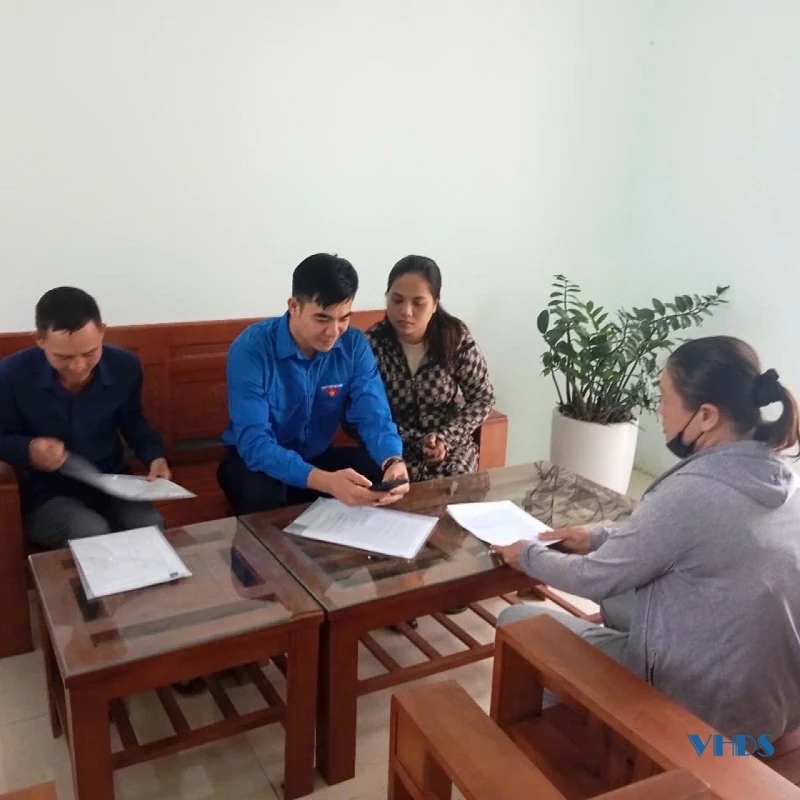 Bí thư Đoàn Thanh niên xã Quảng Hải tiên phong trong chuyển đổi số