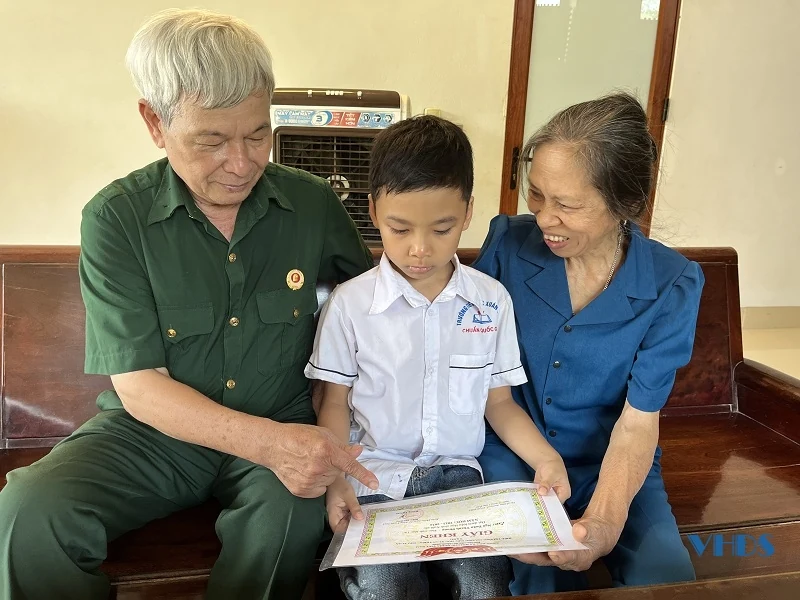 Phát huy vai trò người cao tuổi trong xây dựng gia đình văn hoá