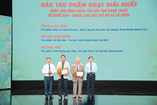 Trao 30 giải thưởng cho các tác phẩm văn học nghệ thuật về nghề báo