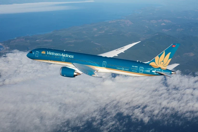 Máy bay Vietnam Airlines chuyển hướng hạ cánh để cấp cứu hành khách