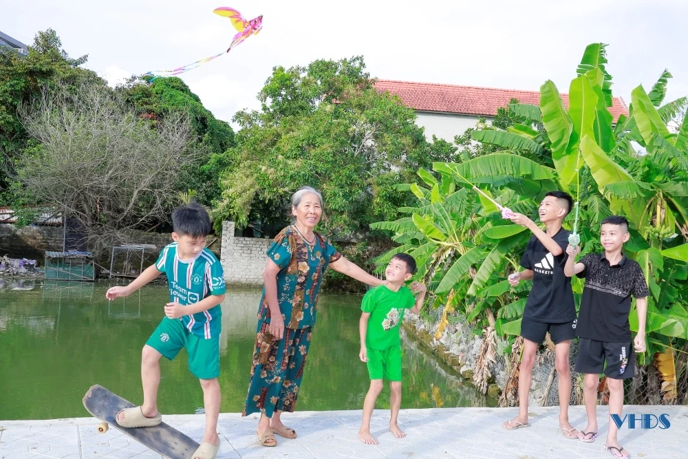 Nhân Ngày gia đình Việt Nam 28/6: Nơi tình yêu bắt đầu và mãi mãi (Bài cuối): Những khoảnh khắc hạnh phúc bình dị