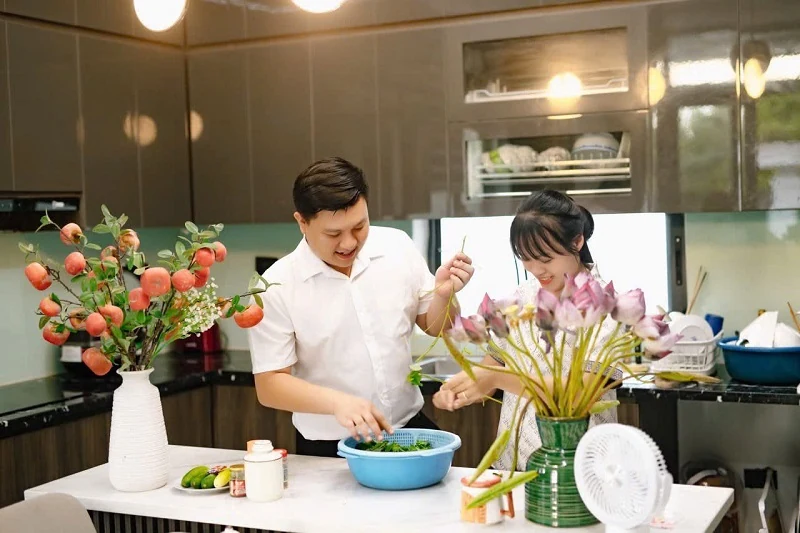 Nhân Ngày gia đình Việt Nam 28/6: Nơi tình yêu bắt đầu và mãi mãi (Bài 3): Giữ lửa hạnh phúc trong gia đình trẻ