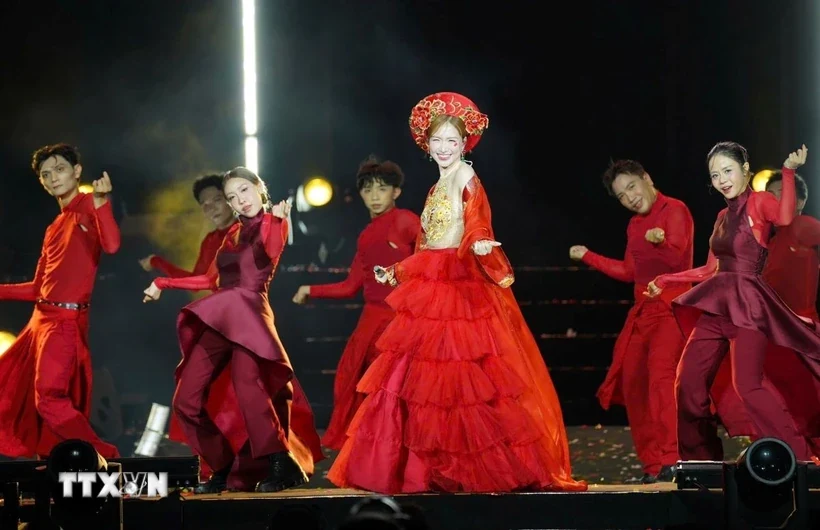 Thứ trưởng Tạ Quang Đông: Khuyến khích người trẻ đưa văn hóa Việt ra thế giới