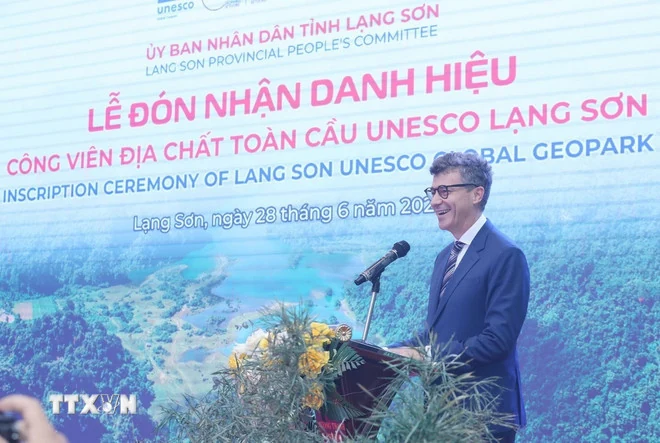UNESCO trao Bằng công nhận Công viên địa chất toàn cầu Lạng Sơn