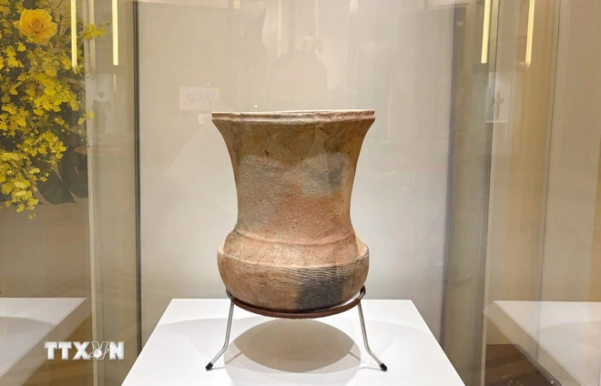 Chiêm ngưỡng 17 Bảo vật quốc gia lần đầu trưng bày tại Thành phố Hồ Chí Minh