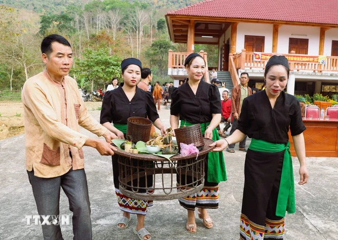Lễ đón tiếng sấm đầu năm của dân tộc Ơ Đu ở Nghệ An độc, lạ như thế nào?