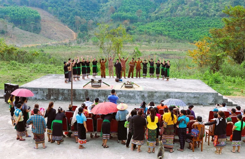 Lễ đón tiếng sấm đầu năm của dân tộc Ơ Đu ở Nghệ An độc, lạ như thế nào?