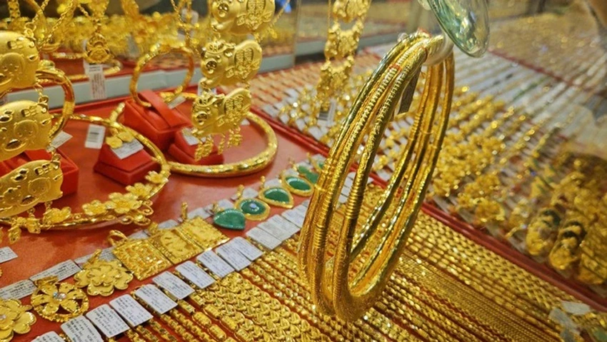 Mua bán vàng từ 20 triệu đồng trong ngày phải chuyển khoản