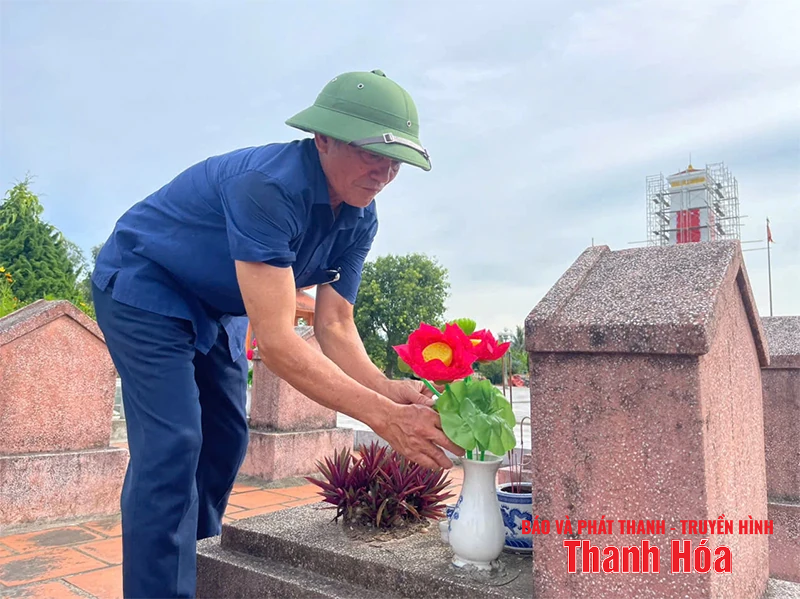 Nghĩa tình tháng 7 (Bài 2): Những người quản trang thầm lặng