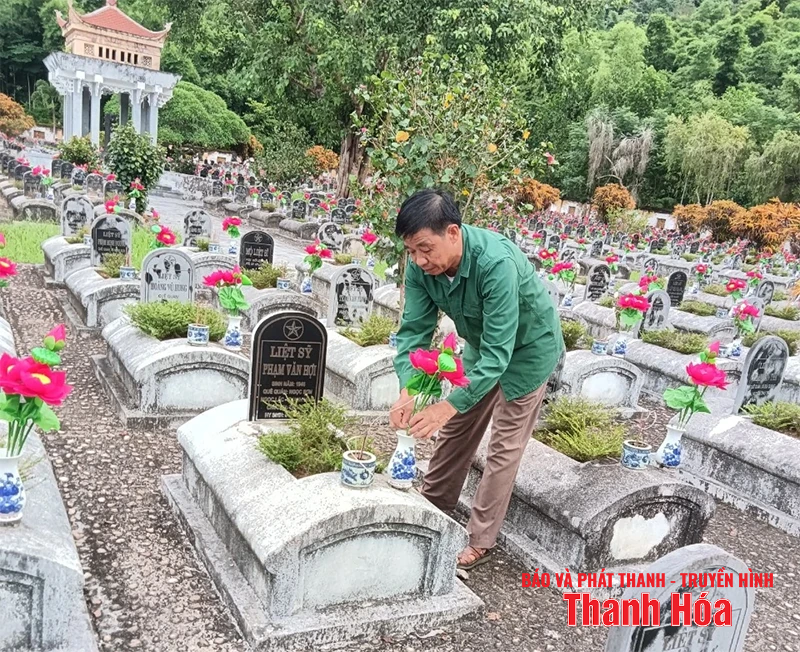 Nghĩa tình tháng 7 (Bài 2): Những người quản trang thầm lặng