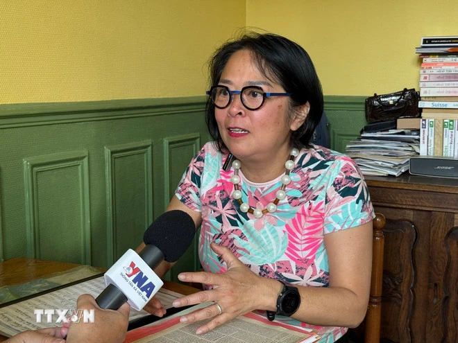 Nhạc Hoàng Vân - cầu nối Việt kiều với quê hương