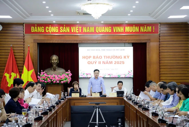 Xử lý các vấn đề nóng liên quan đến nghệ sĩ sử dụng chất cấm, lật tàu