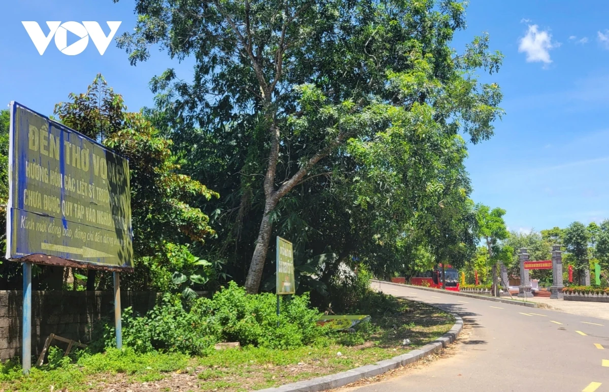 Đền thờ vọng 13.000 anh hùng liệt sĩ trên dãy Trường Sơn