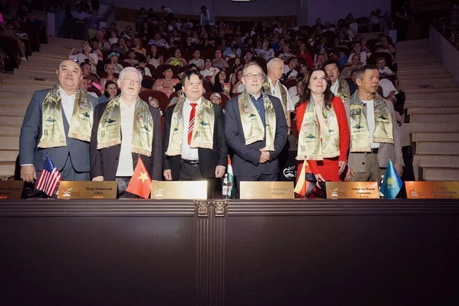 Xiếc Việt lại giành giải thưởng lớn tại các đấu trường quốc tế