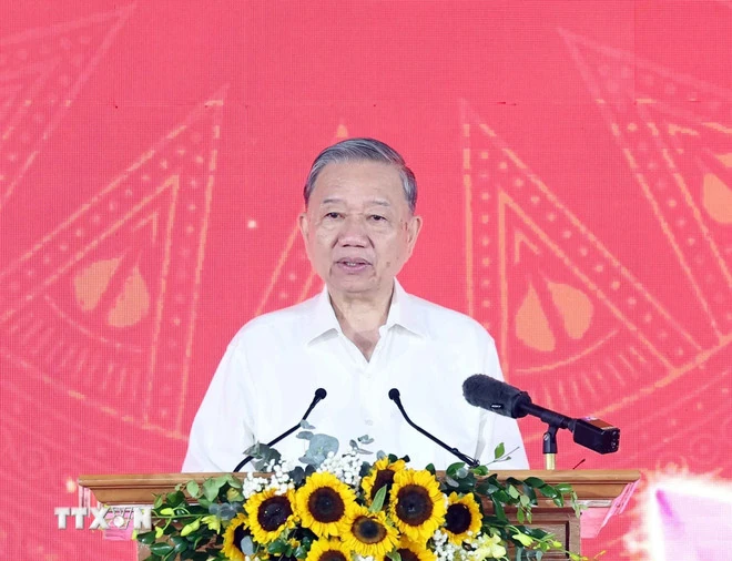 100 trường nội trú liên cấp ở biên giới - 13 tháng hành động