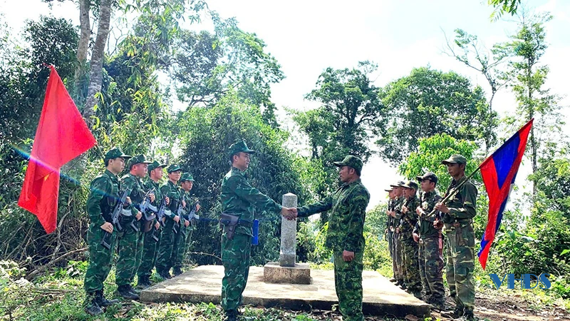 “Vùng trời quê hương nào cũng là bầu trời Tổ quốc”