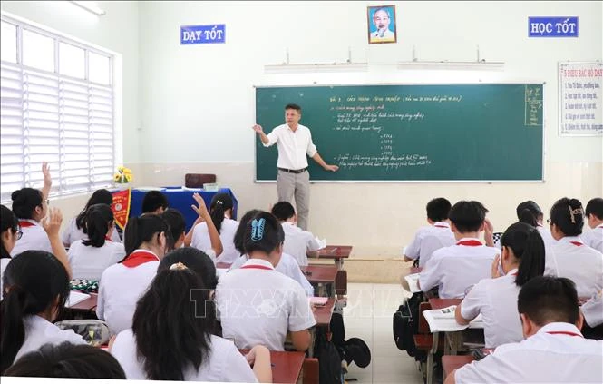 Chỉnh sửa nội dung một số môn học đáp ứng yêu cầu sắp xếp lại đơn vị hành chính