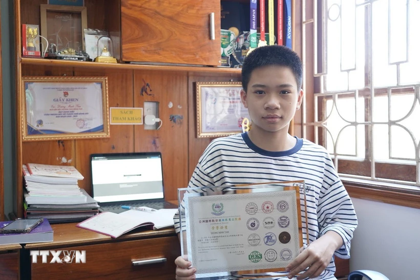 Chân dung học sinh lớp 6 giành Huy chương Vàng tại Đấu trường Toán học châu Á 2025