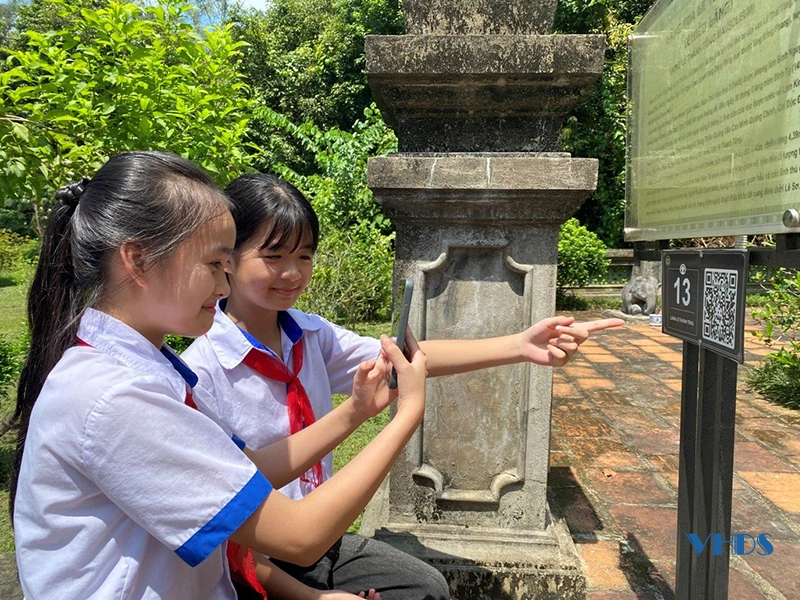 Công nghệ “chắp cánh” cho di sản (Bài 3): Có công nghệ - đến gần hơn với di sản