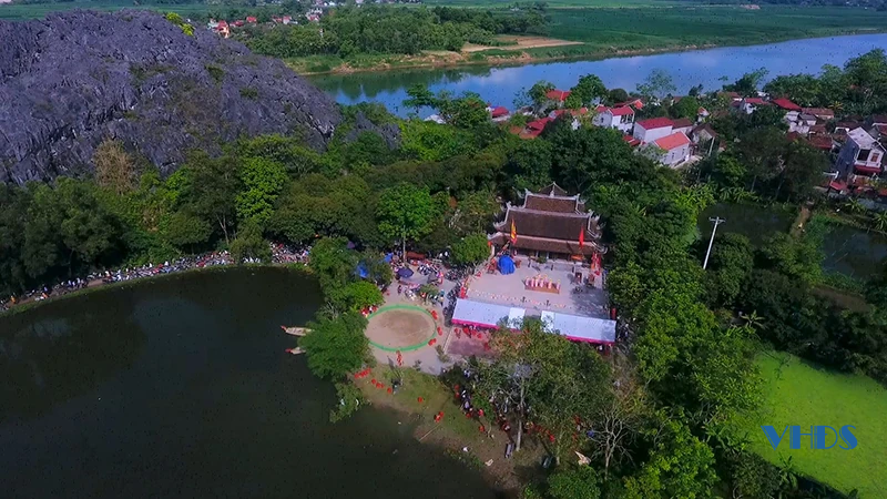 Linh thiêng thần Đồng Cổ