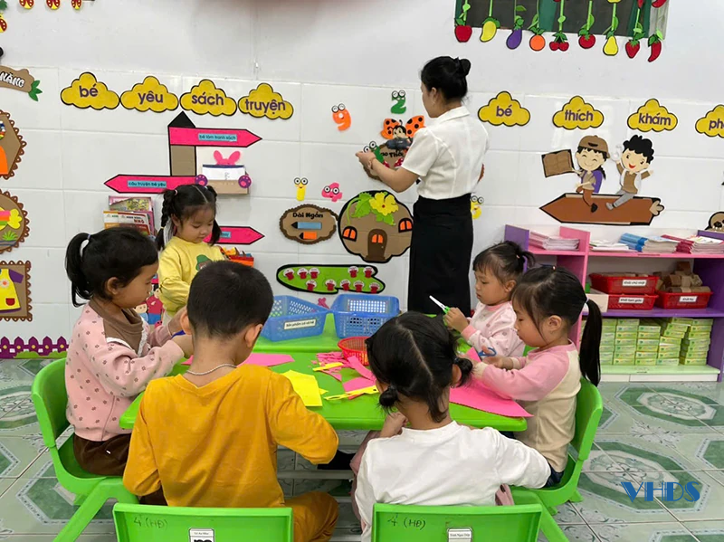 Dễ hay khó trong huy động trẻ mầm non đến lớp...