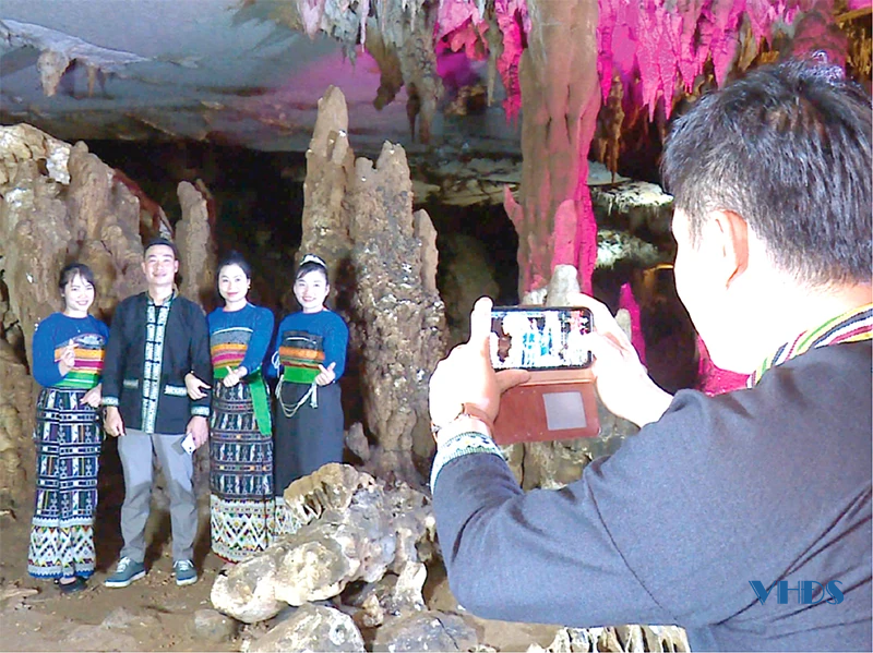 Động Bo Cúng - món quà của tạo hóa