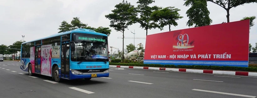 Tăng cường thêm nhiều tuyến buýt kết nối đến Trung tâm triển lãm Quốc gia